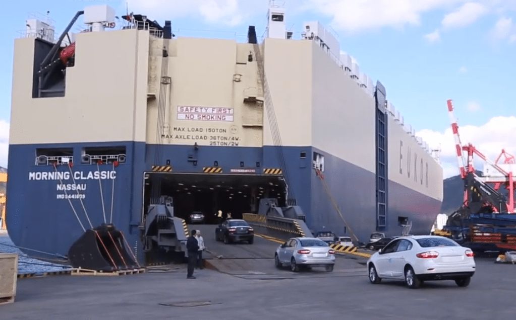 Cars loaded onto EUKOR RoRo vessel ramp