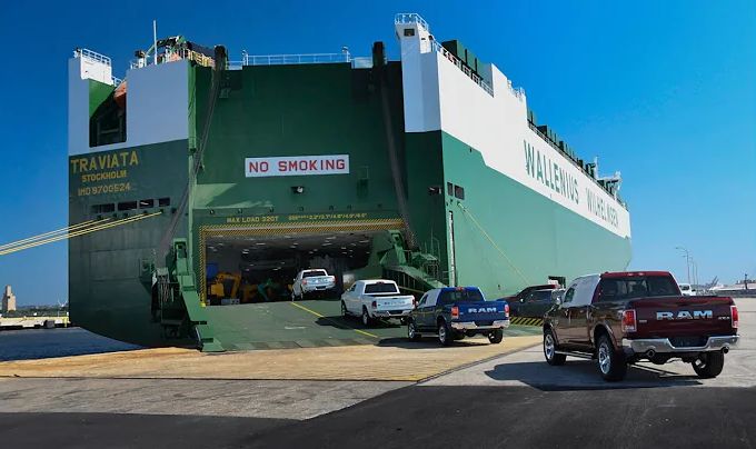 Cars loaded into Wallenius RoRo ship