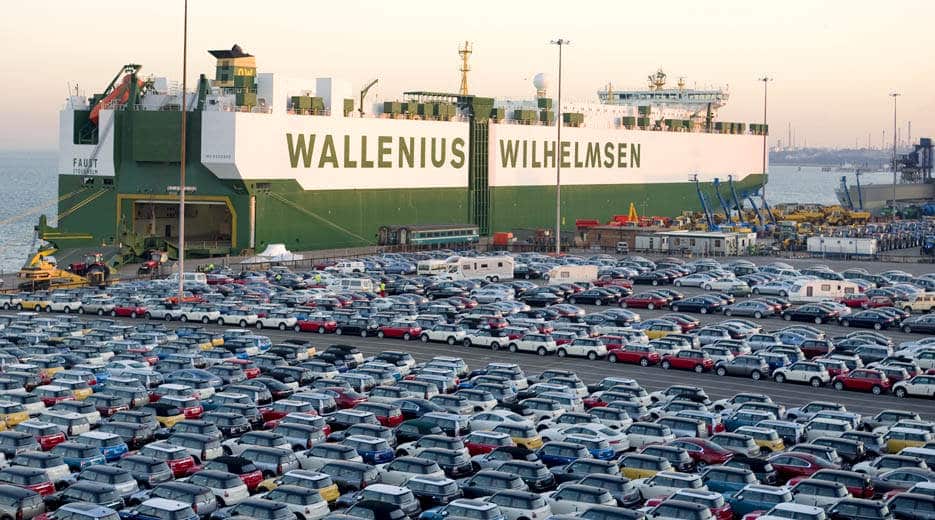 Wallenius RoRo docked with hundreds of cars ready for loading